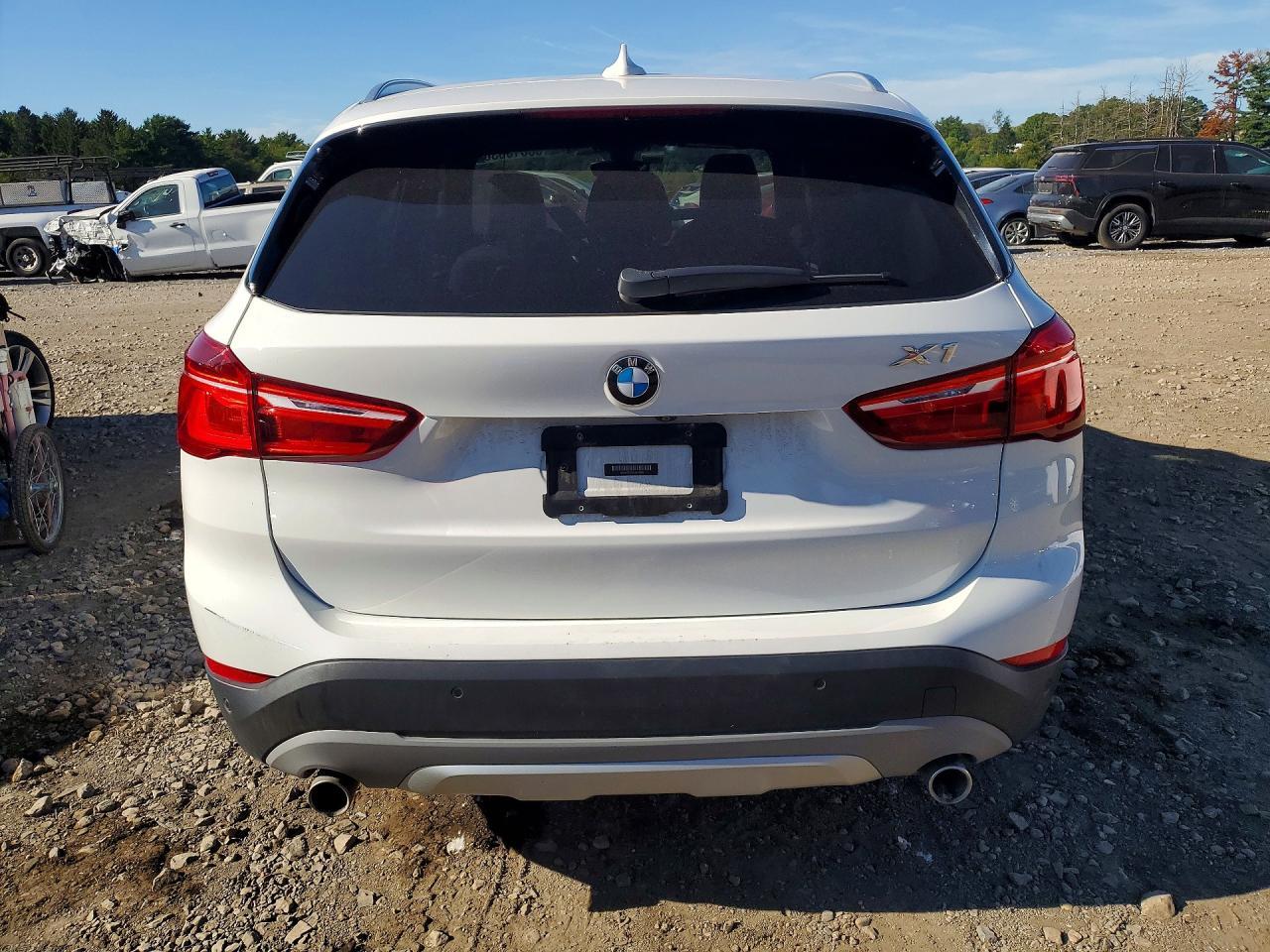 2017 BMW X1 xDrive28I - zdjęcie 6