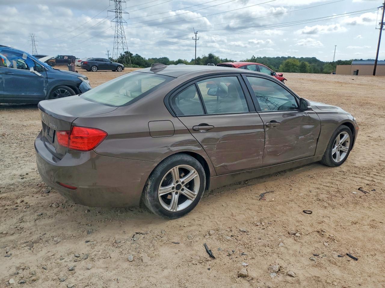 2014 BMW 328 I - zdjęcie 3
