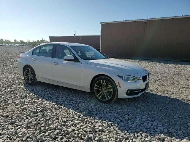 2017 BMW Seria 3 330i - zdjęcie 13