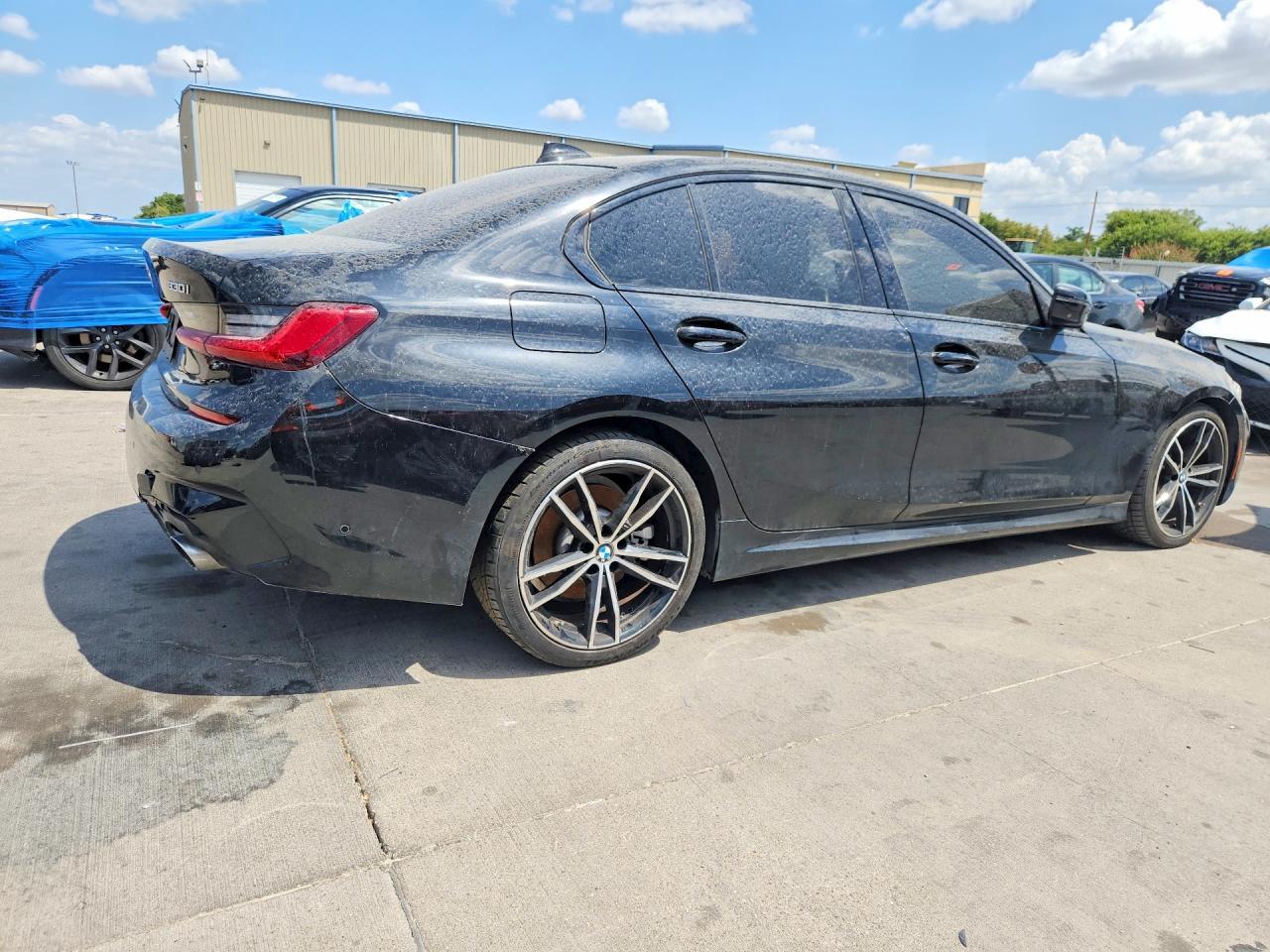 2021 BMW 330I - zdjęcie 3