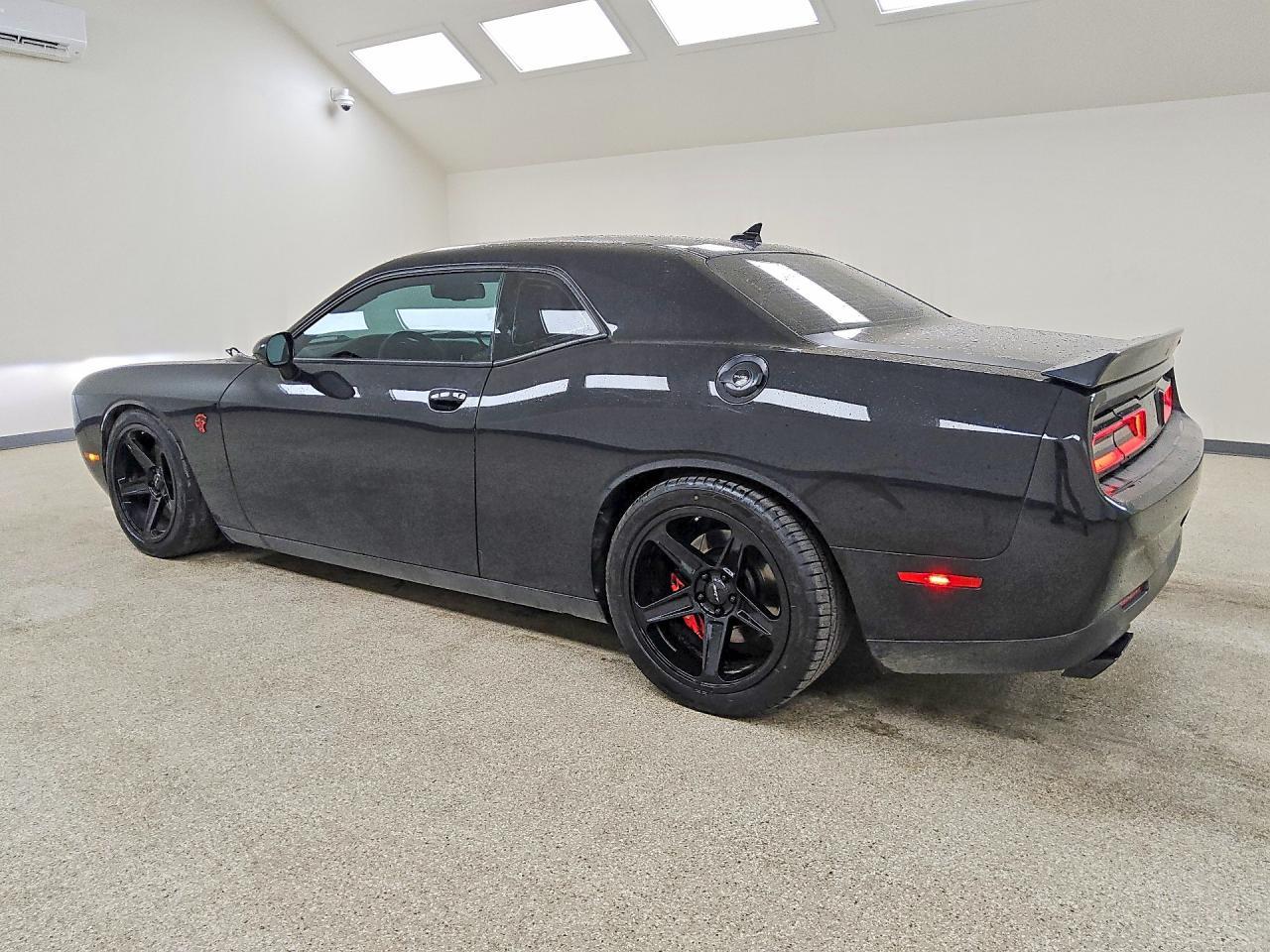 2015 Dodge Challenger Srt Hellcat - zdjęcie 2