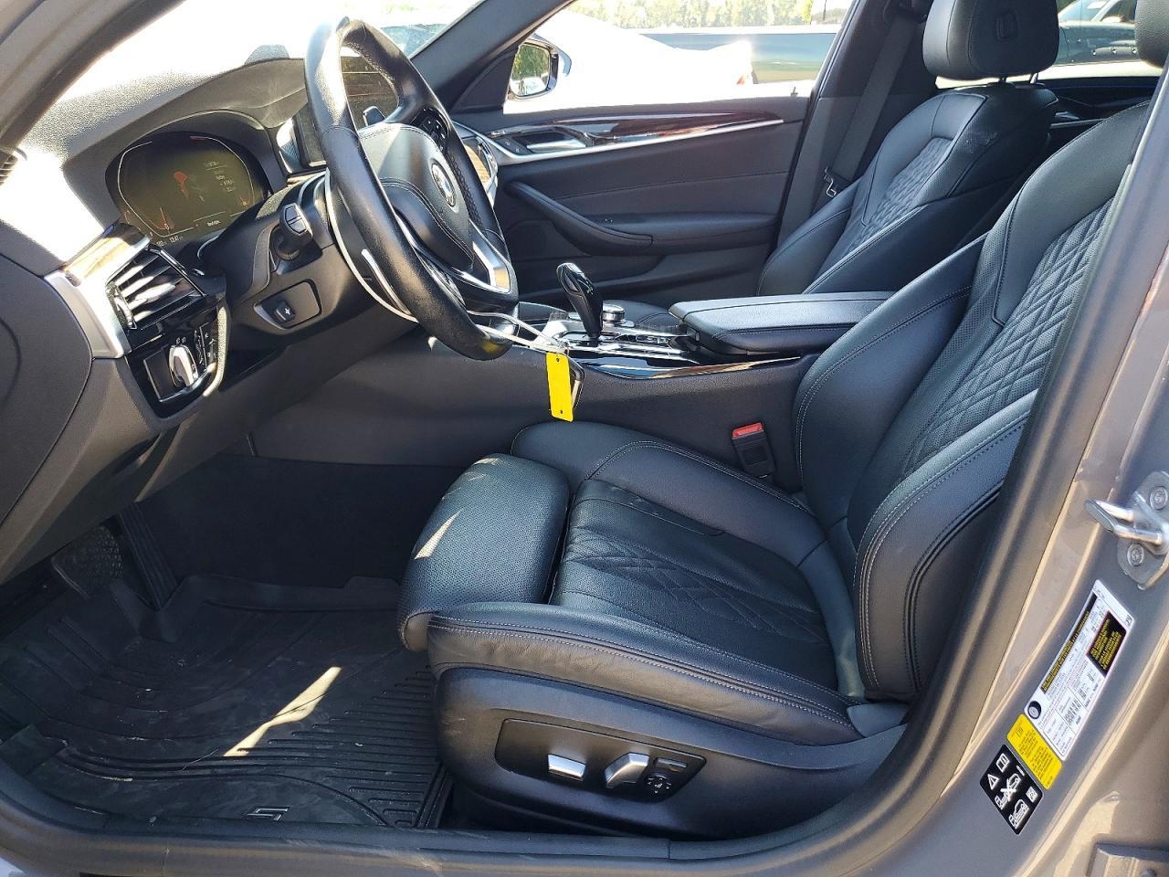 2022 BMW Seria 5 530i - zdjęcie 7