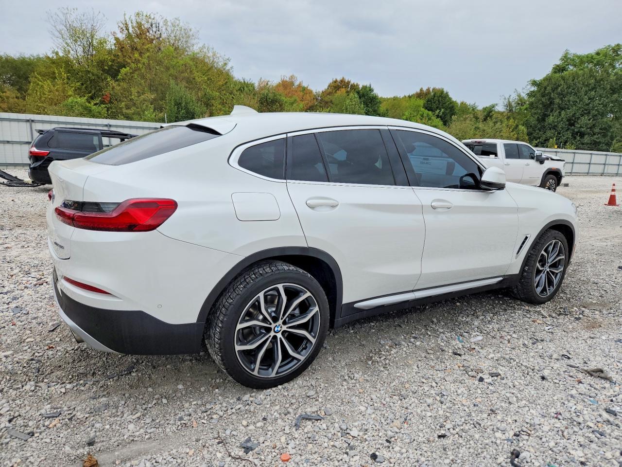 2021 BMW X4 xDrive30I - zdjęcie 3