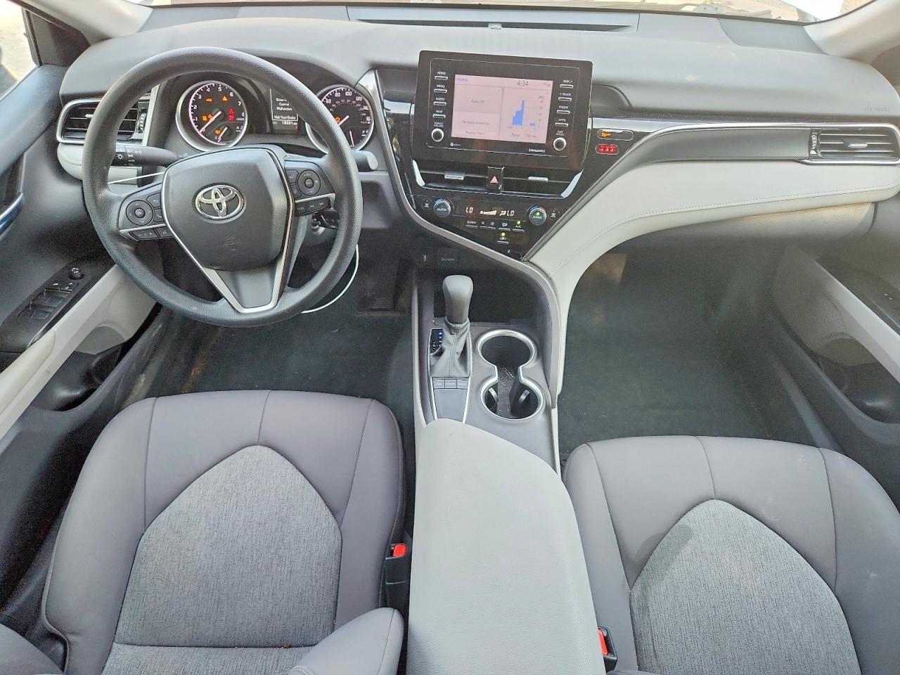 2023 Toyota Camry Le - zdjęcie 8
