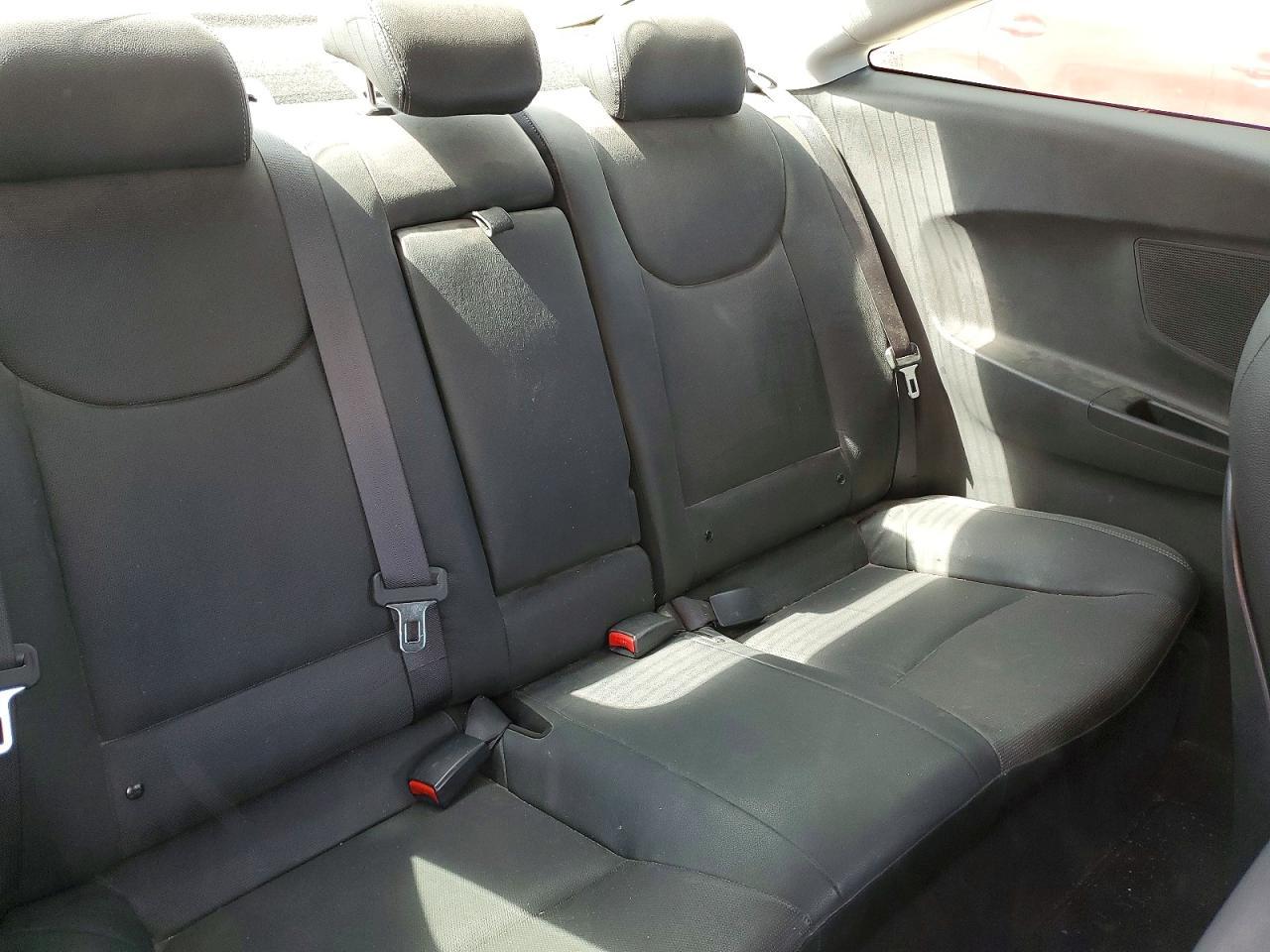 2014 Hyundai Elantra Coupe Base - zdjęcie 10