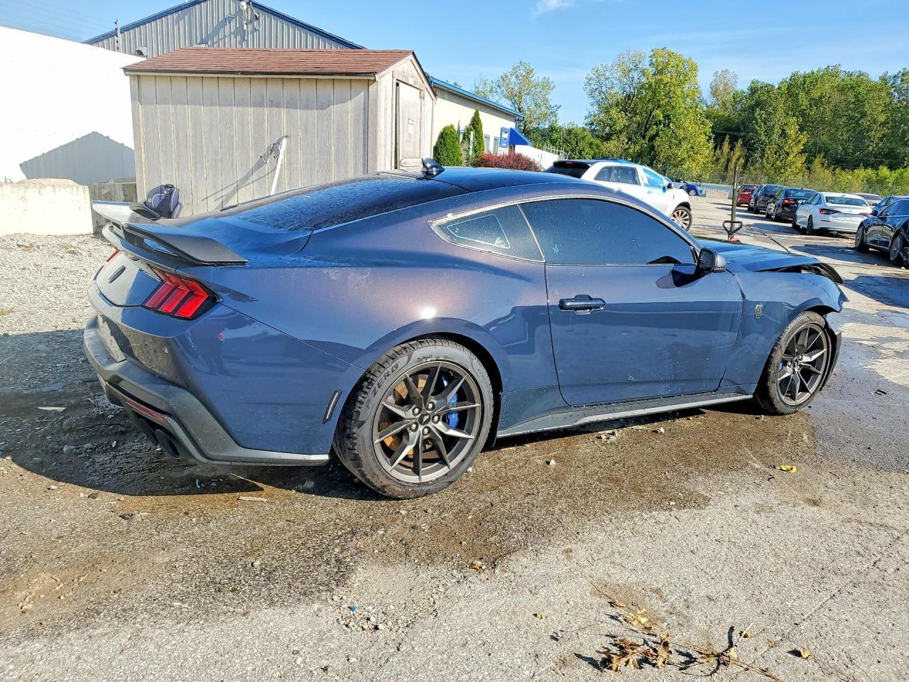 2025 Ford Mustang Dark Horse - zdjęcie 3