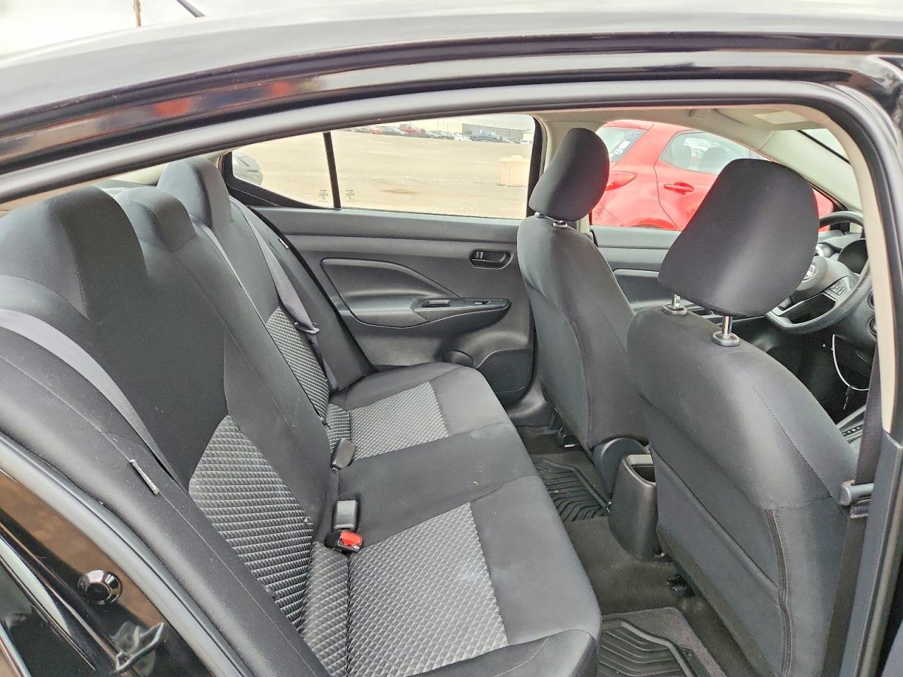 2023 Nissan Versa S - zdjęcie 10