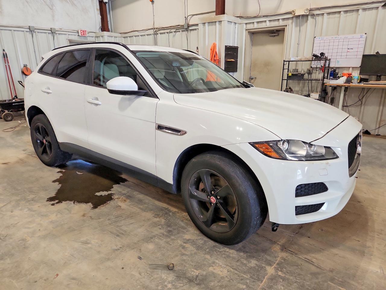 2017 Jaguar F-Pace Premium - zdjęcie 4