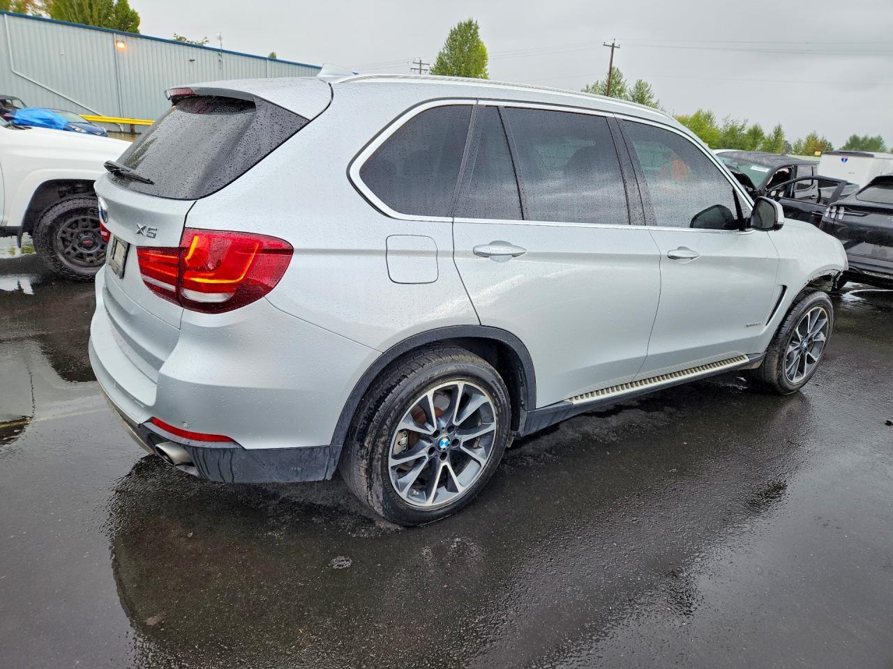 2015 BMW X5 xDrive35I - zdjęcie 3