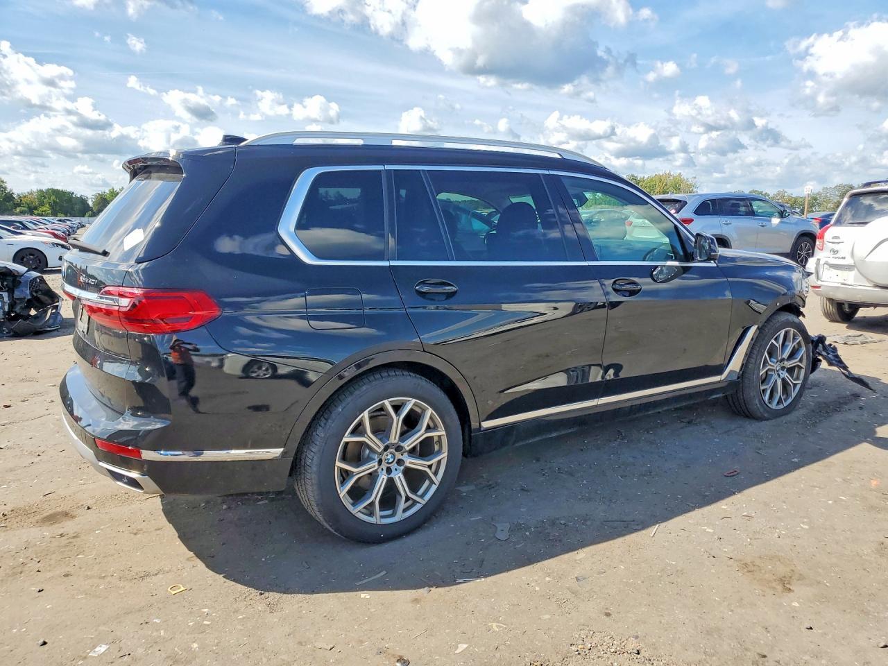2020 BMW X7 xDrive40I - zdjęcie 3