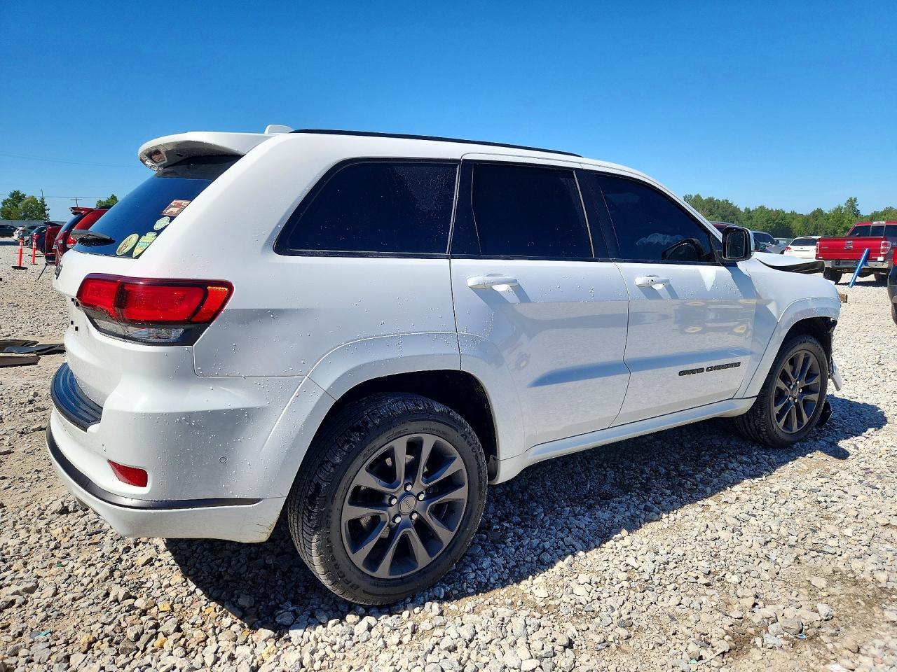 2019 Jeep Grand Cherokee Overland - zdjęcie 3