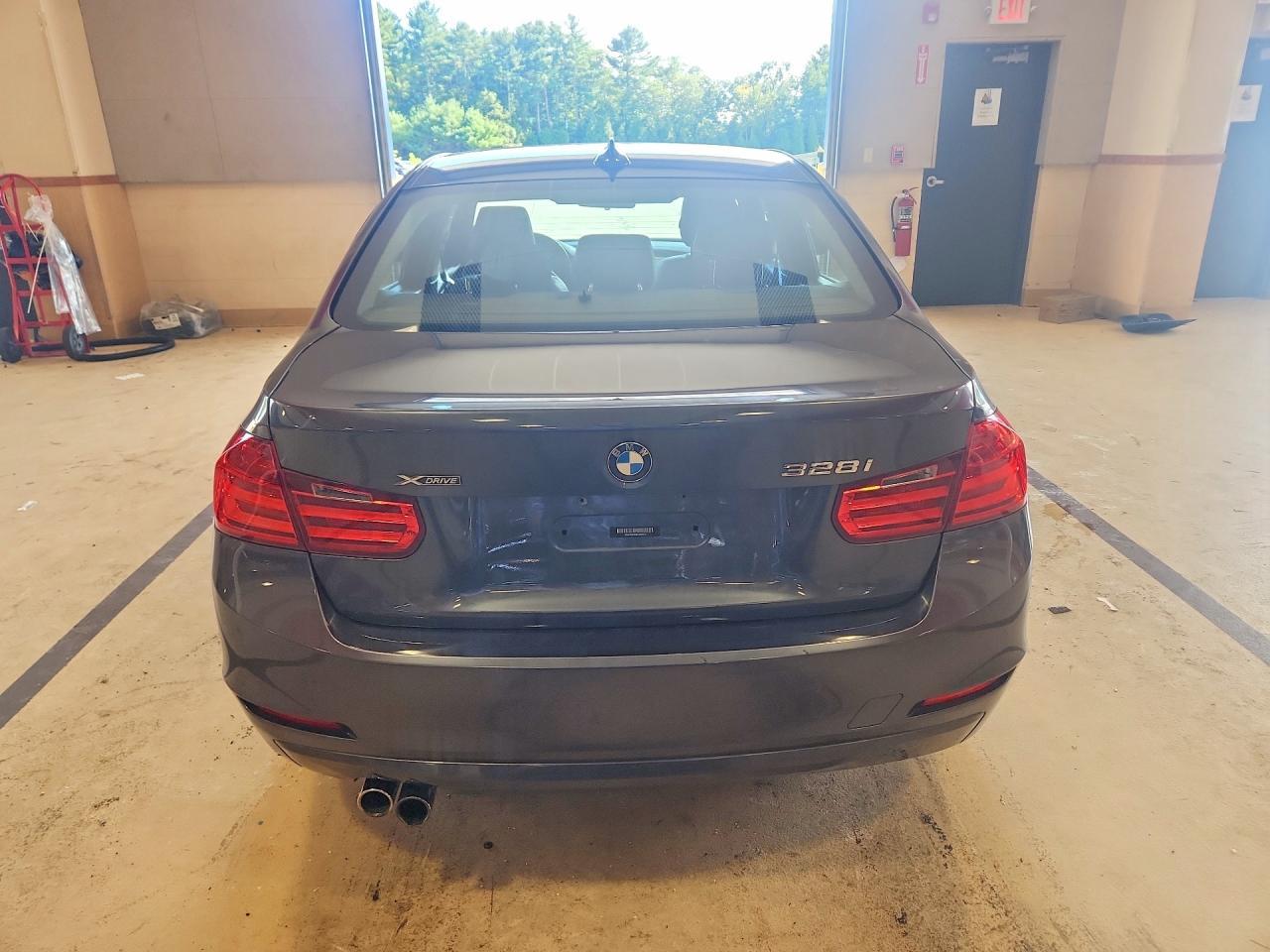2013 BMW Seria 3 328i - zdjęcie 6