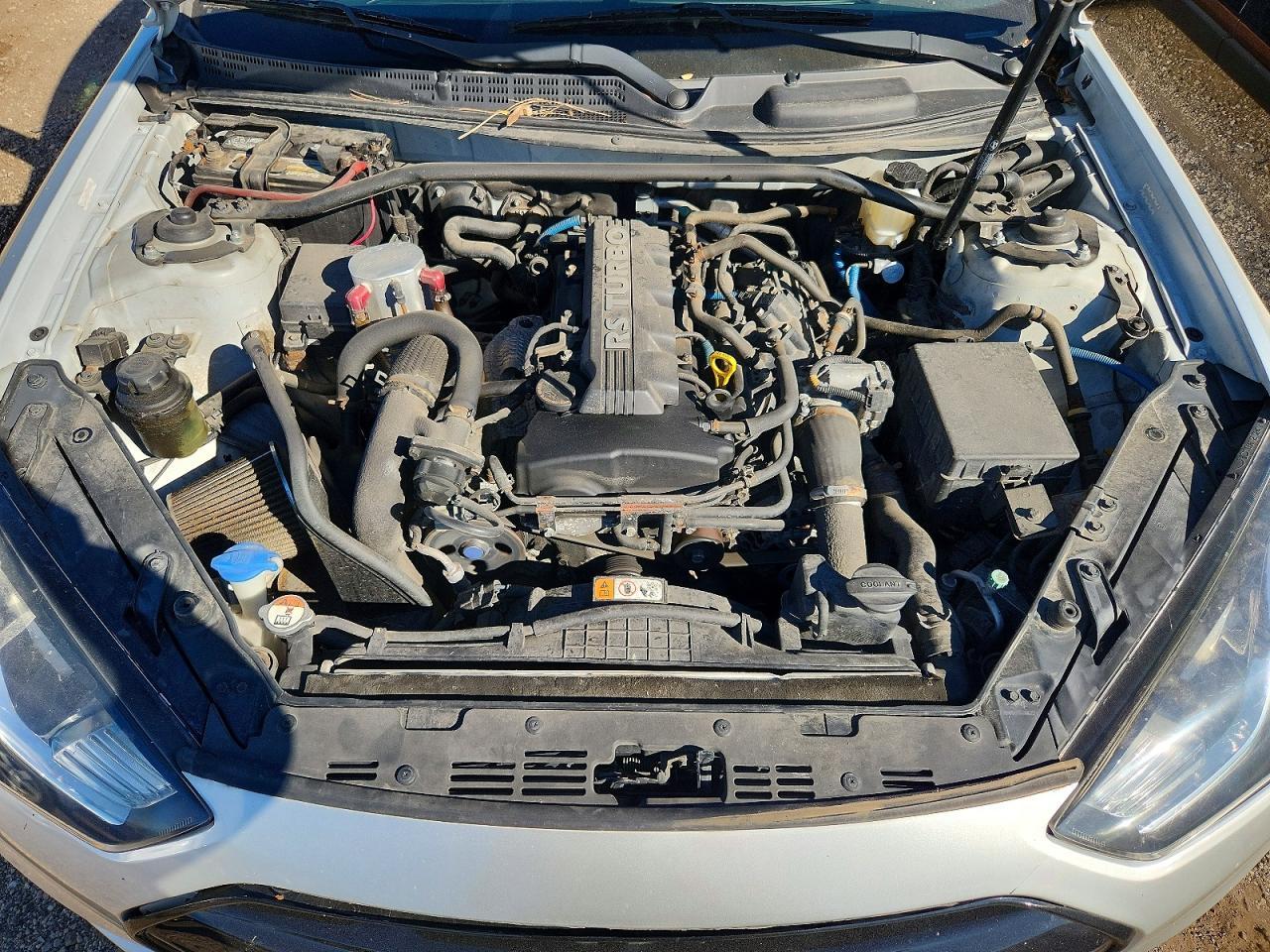 2013 Hyundai Genesis Coupe 2.0T Premium - zdjęcie 11