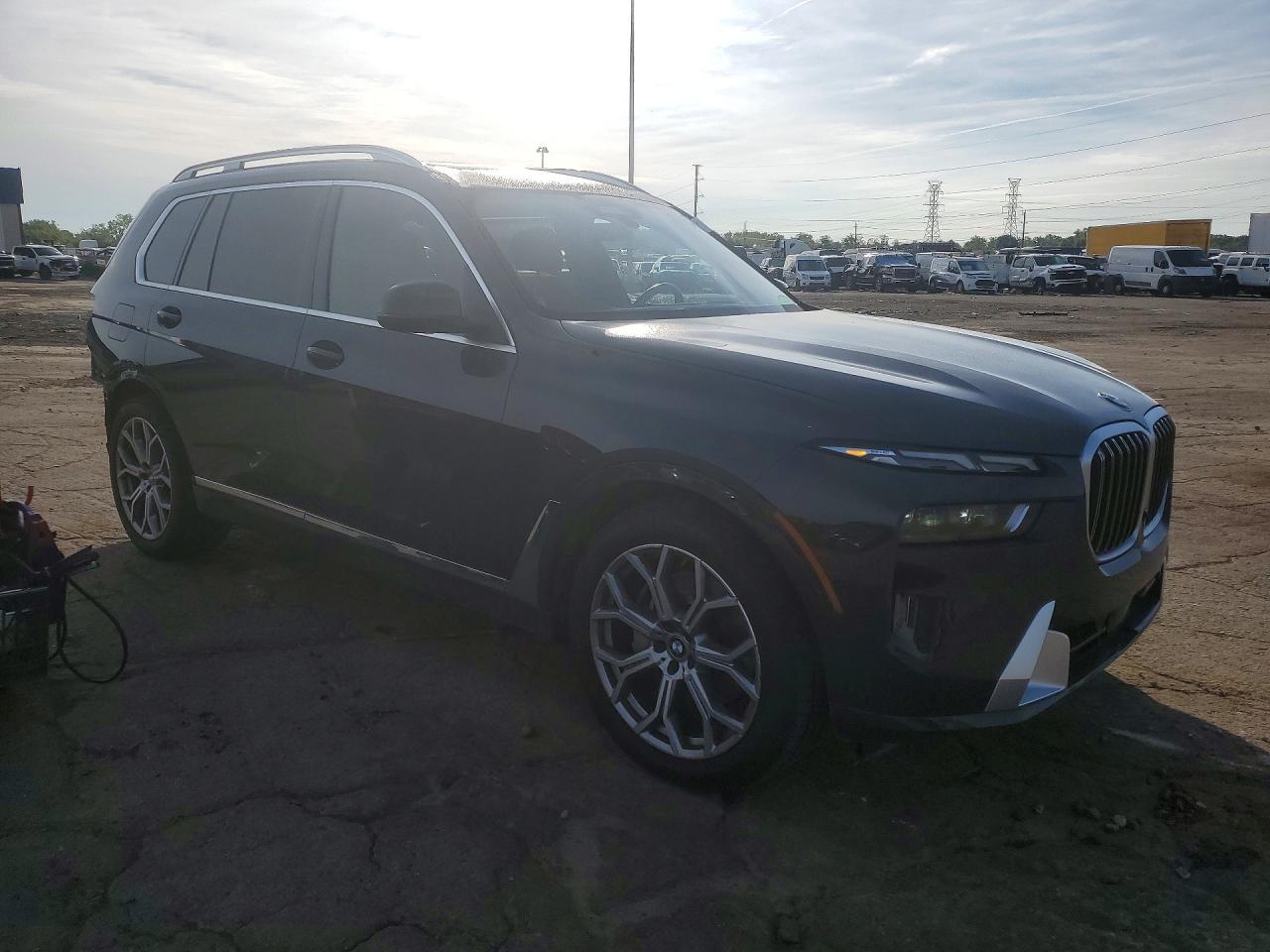 2024 BMW X7 xDrive40I - zdjęcie 4