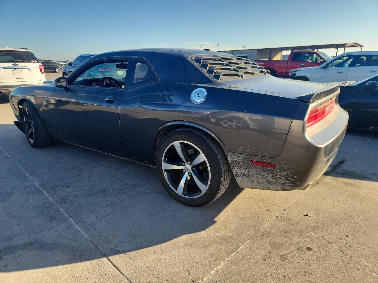 2013 Dodge Challenger R/T - zdjęcie 2