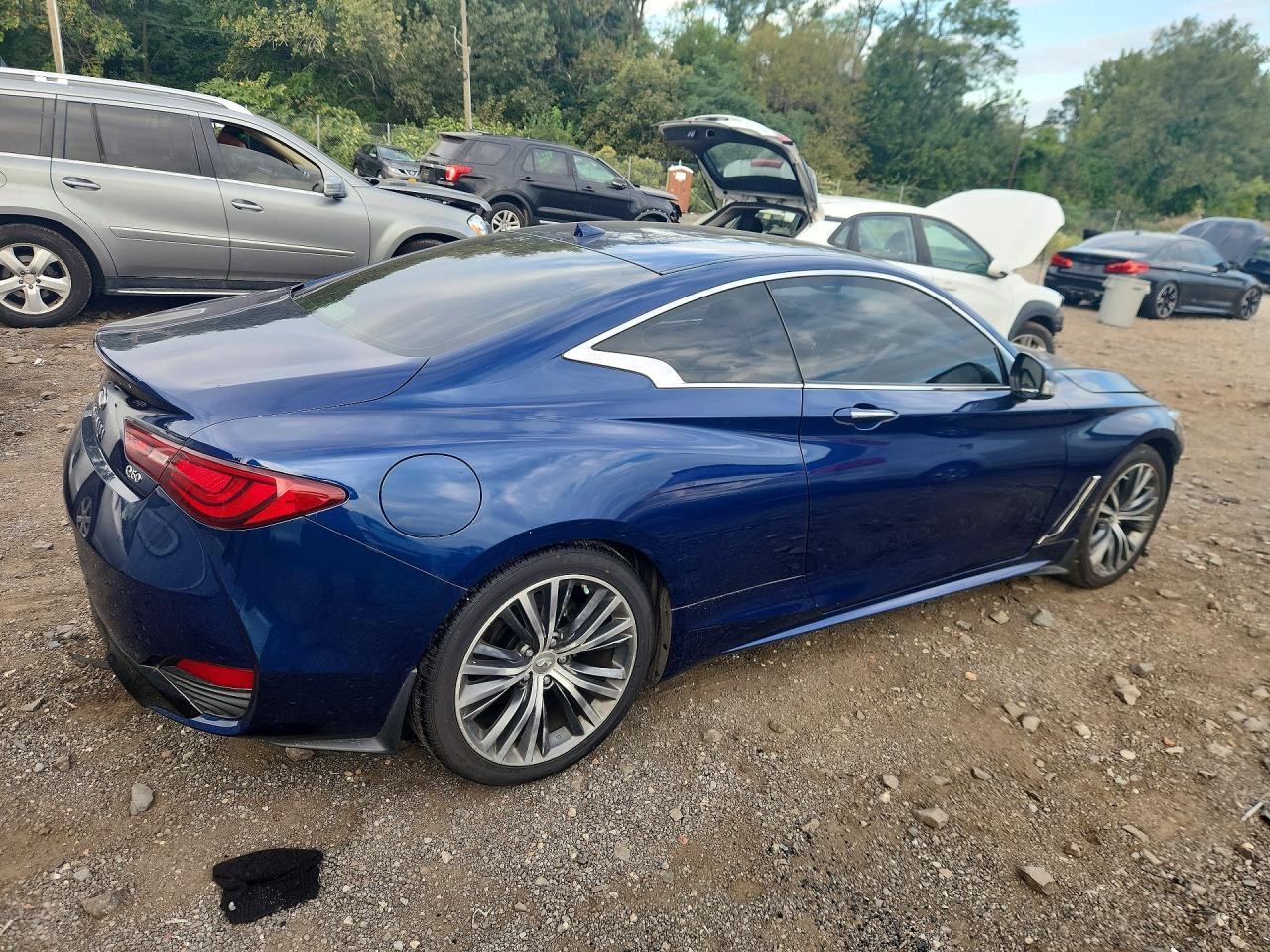 2019 Infiniti Q60 3.0T Luxe - zdjęcie 3