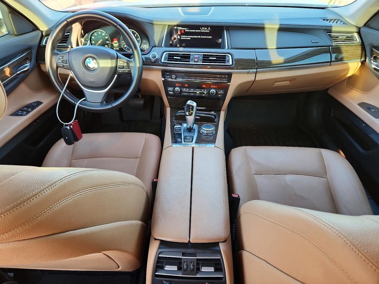 2015 BMW 740 - zdjęcie 8