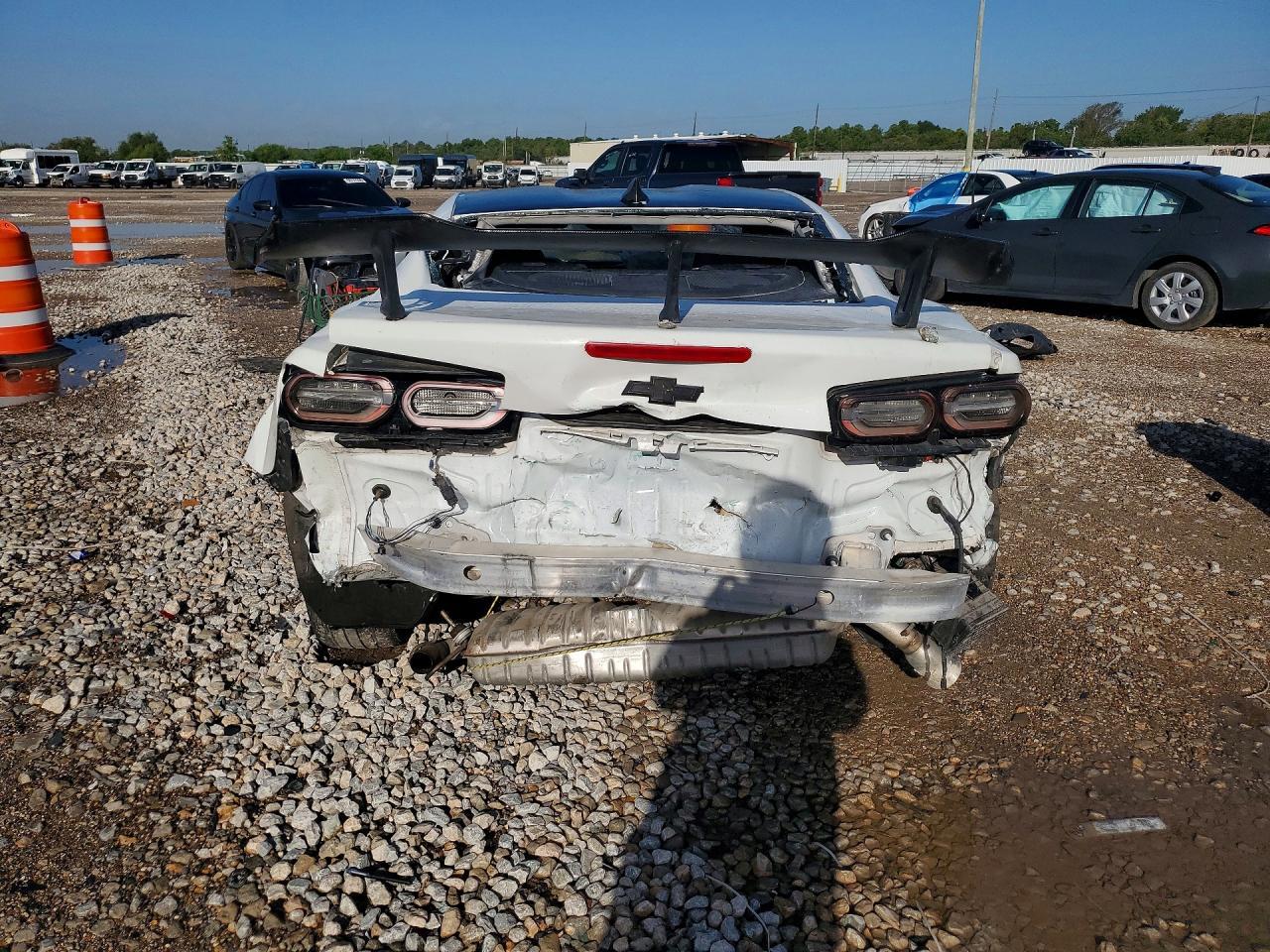 2020 Chevrolet Camaro Ls - zdjęcie 6