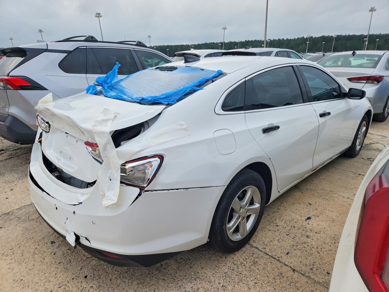 2025 Chevrolet Malibu Ls - zdjęcie 3