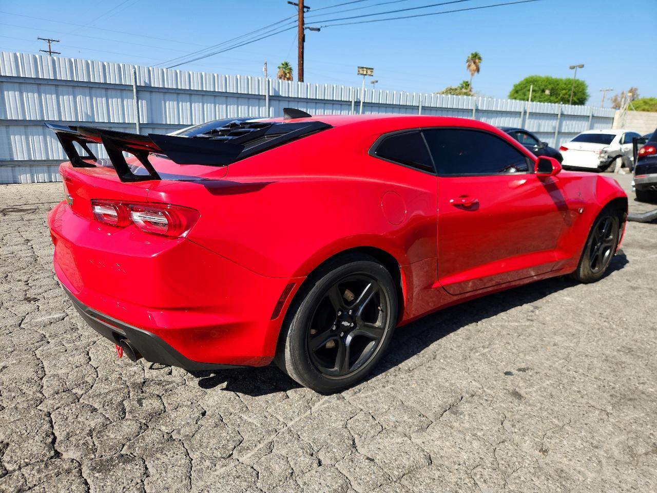 2020 Chevrolet Camaro Ls - zdjęcie 3