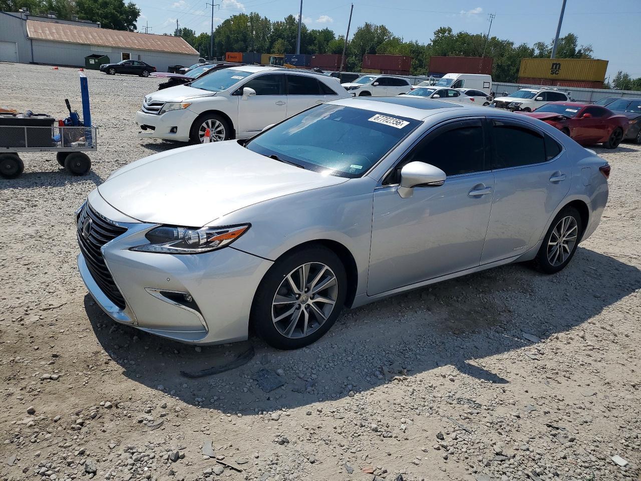 2017 Lexus Es 300H - zdjęcie główne