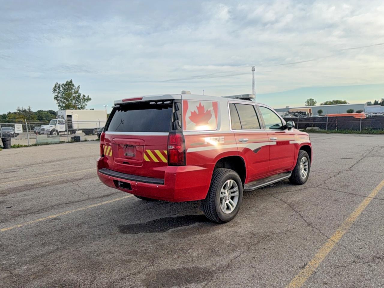 2019 Chevrolet Tahoe Special - zdjęcie 4