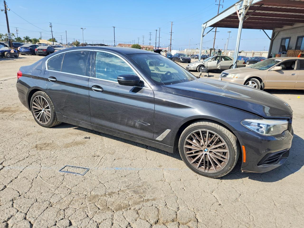 2017 BMW 530 I - zdjęcie 4