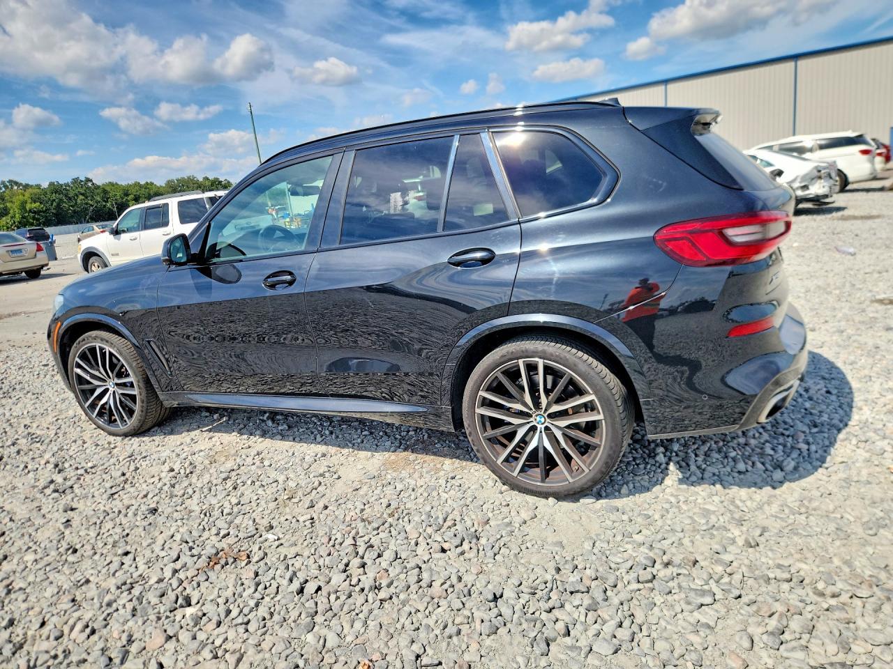 2019 BMW X5 xDrive40I - zdjęcie 2