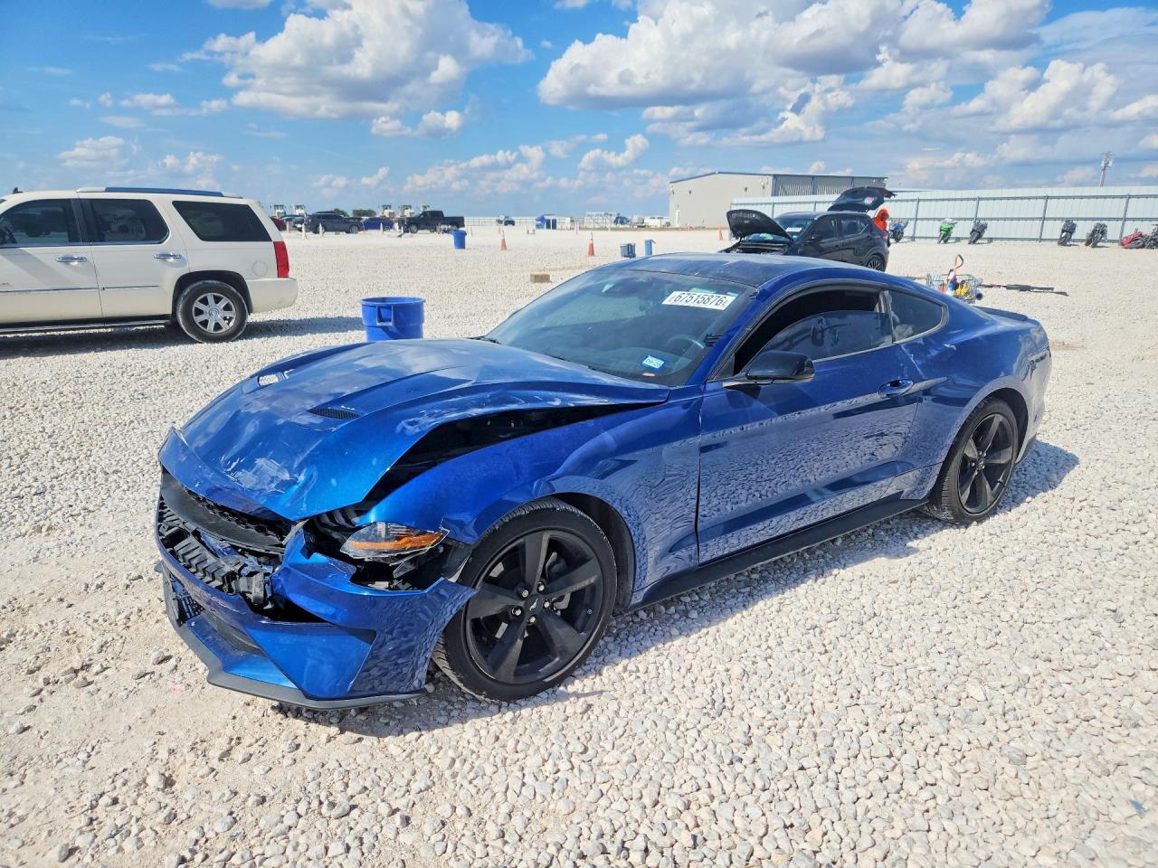 2022 Ford Mustang - zdjęcie główne
