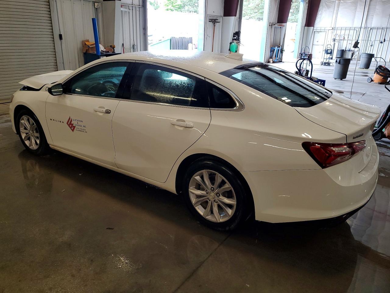 2021 Chevrolet Malibu Lt - zdjęcie 2