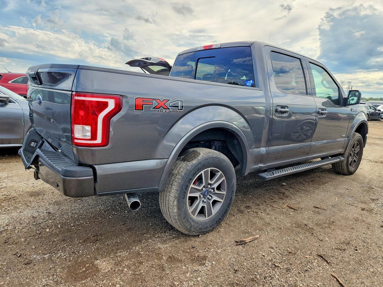 2017 Ford F150 Supercrew - zdjęcie 3