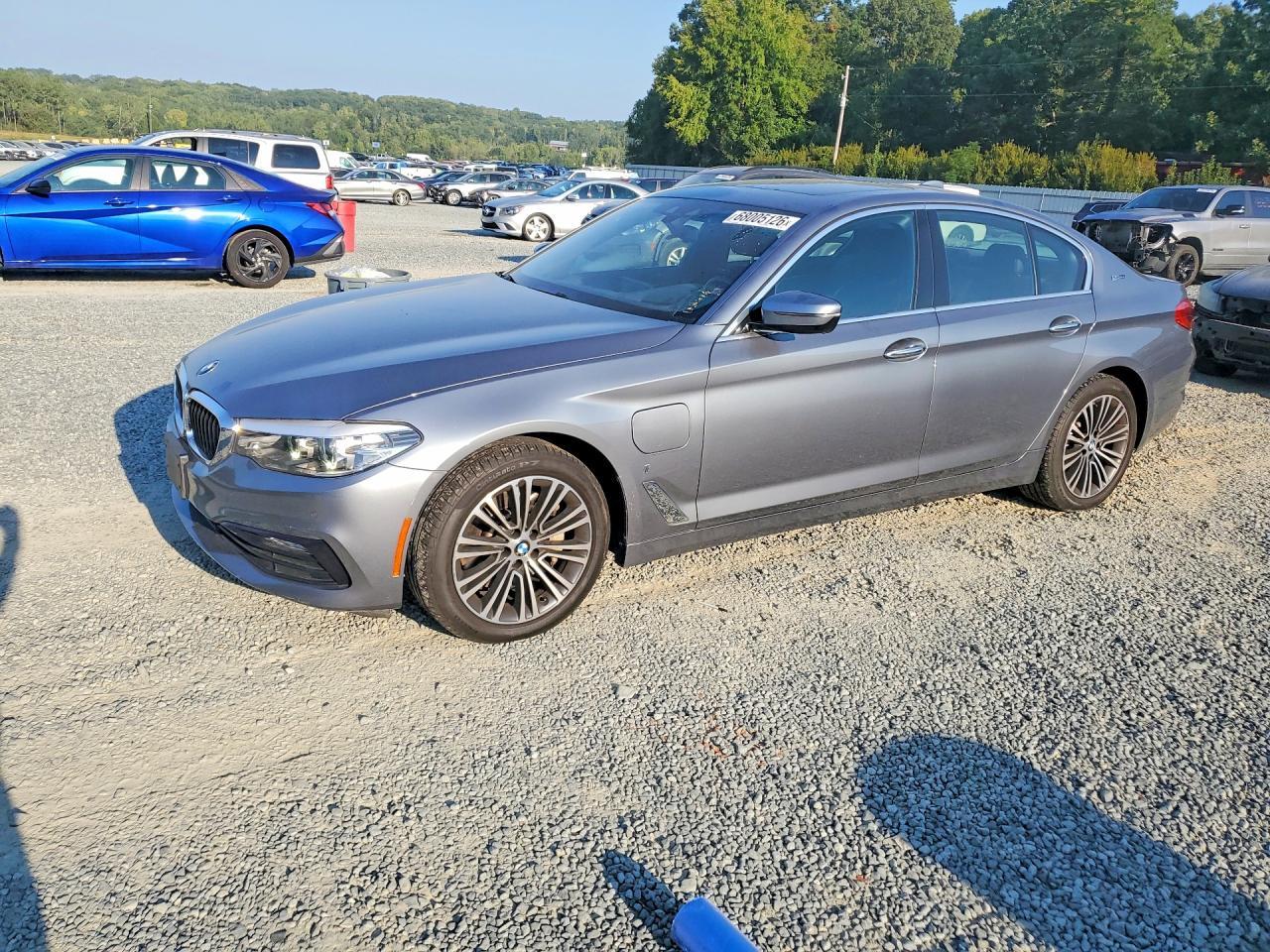 2018 BMW 530E - zdjęcie główne
