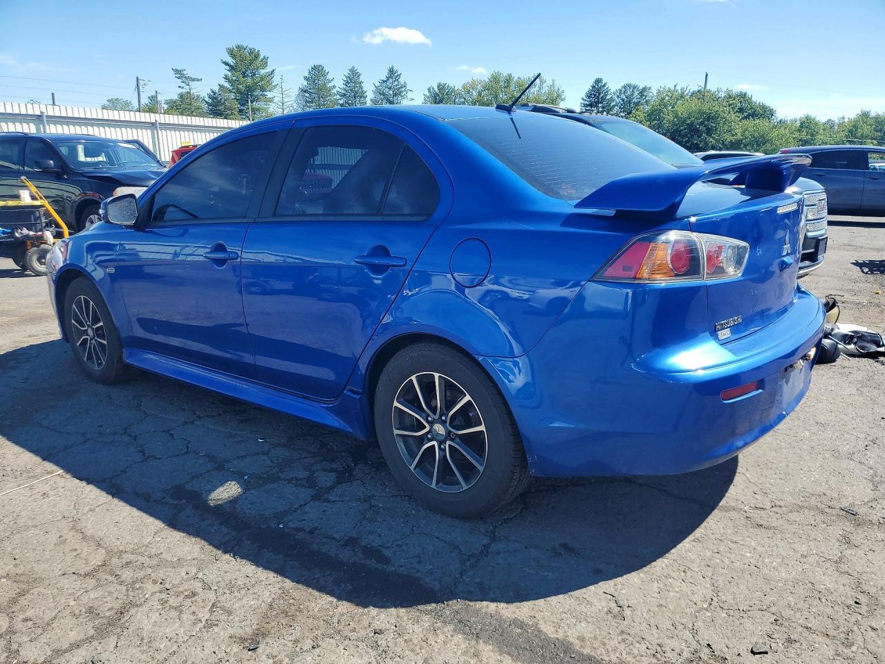 2015 Mitsubishi Lancer Se - zdjęcie 2