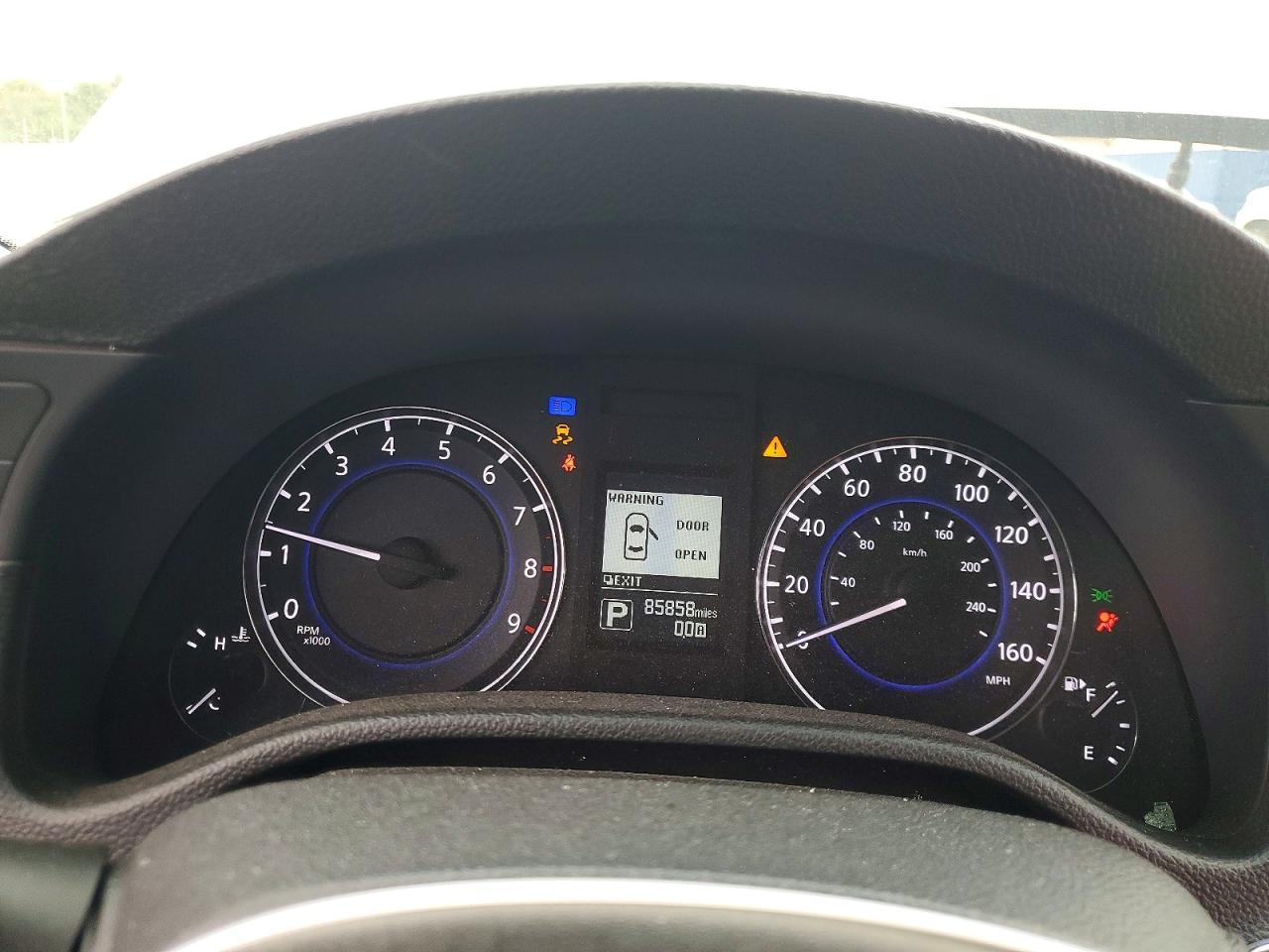 2015 Infiniti Q60 Coupe Journey - zdjęcie 9