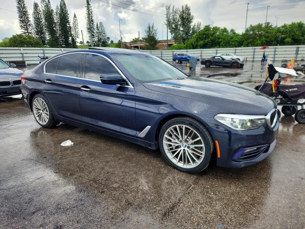 2017 BMW 530 I - zdjęcie 4