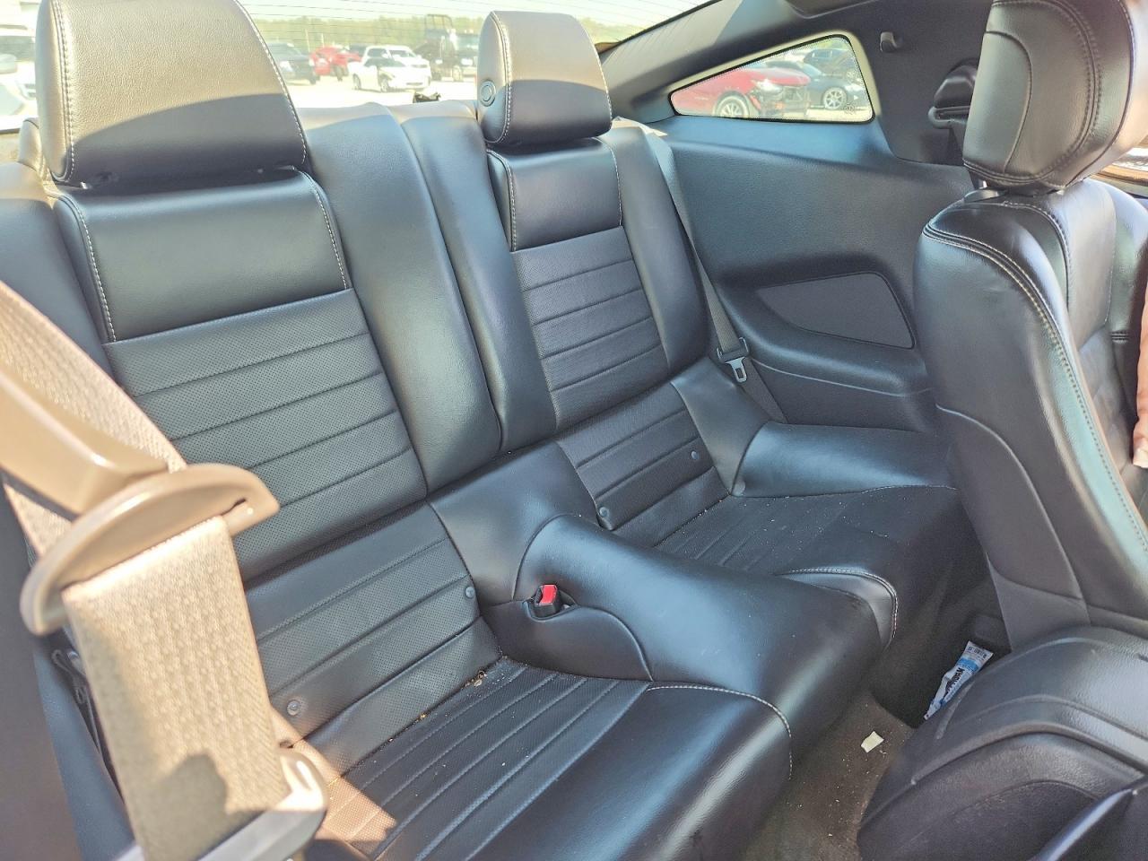 2014 Ford Mustang - zdjęcie 10