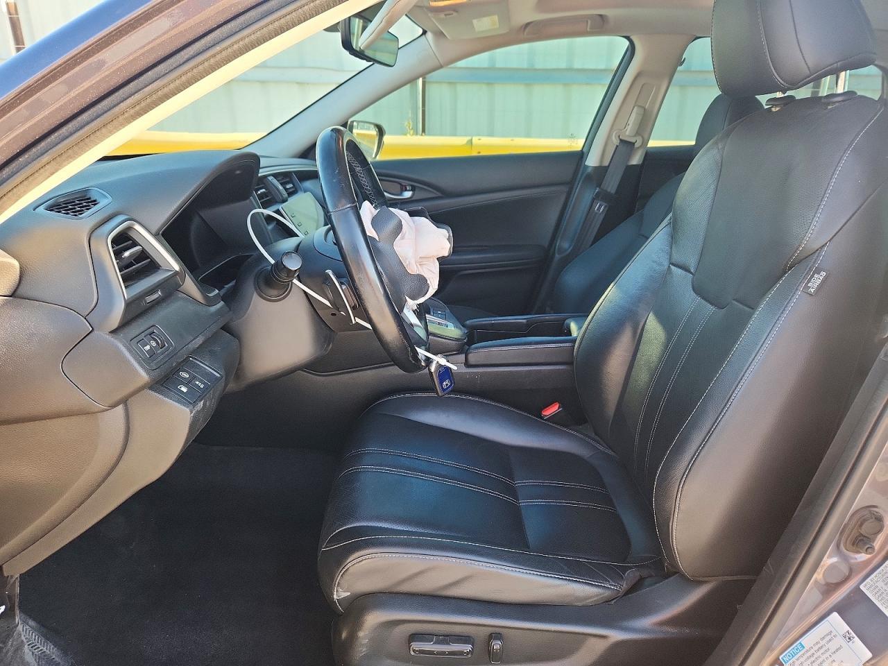 2022 Honda Insight Touring - zdjęcie 7