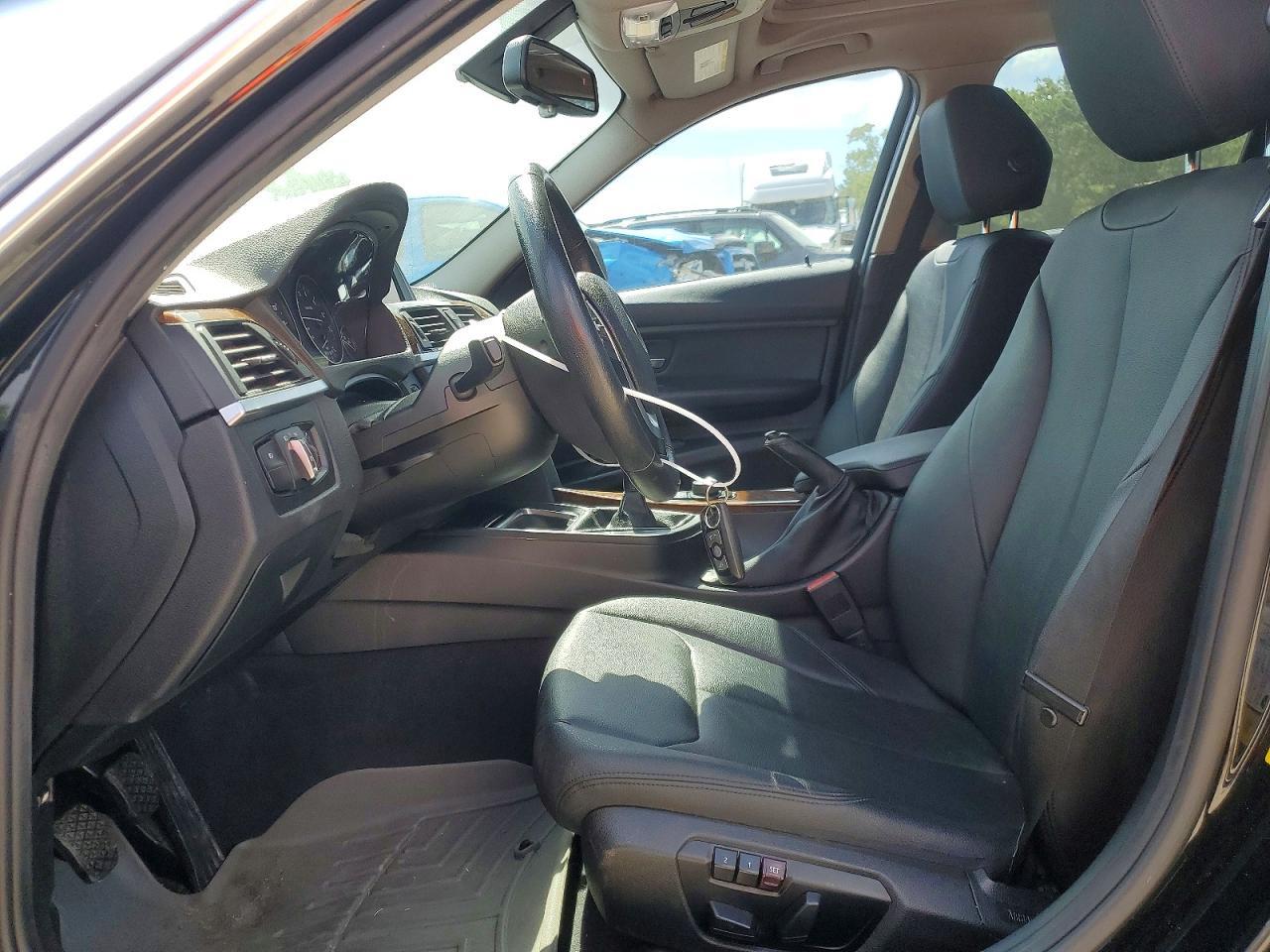 2015 BMW 328 I - zdjęcie 7