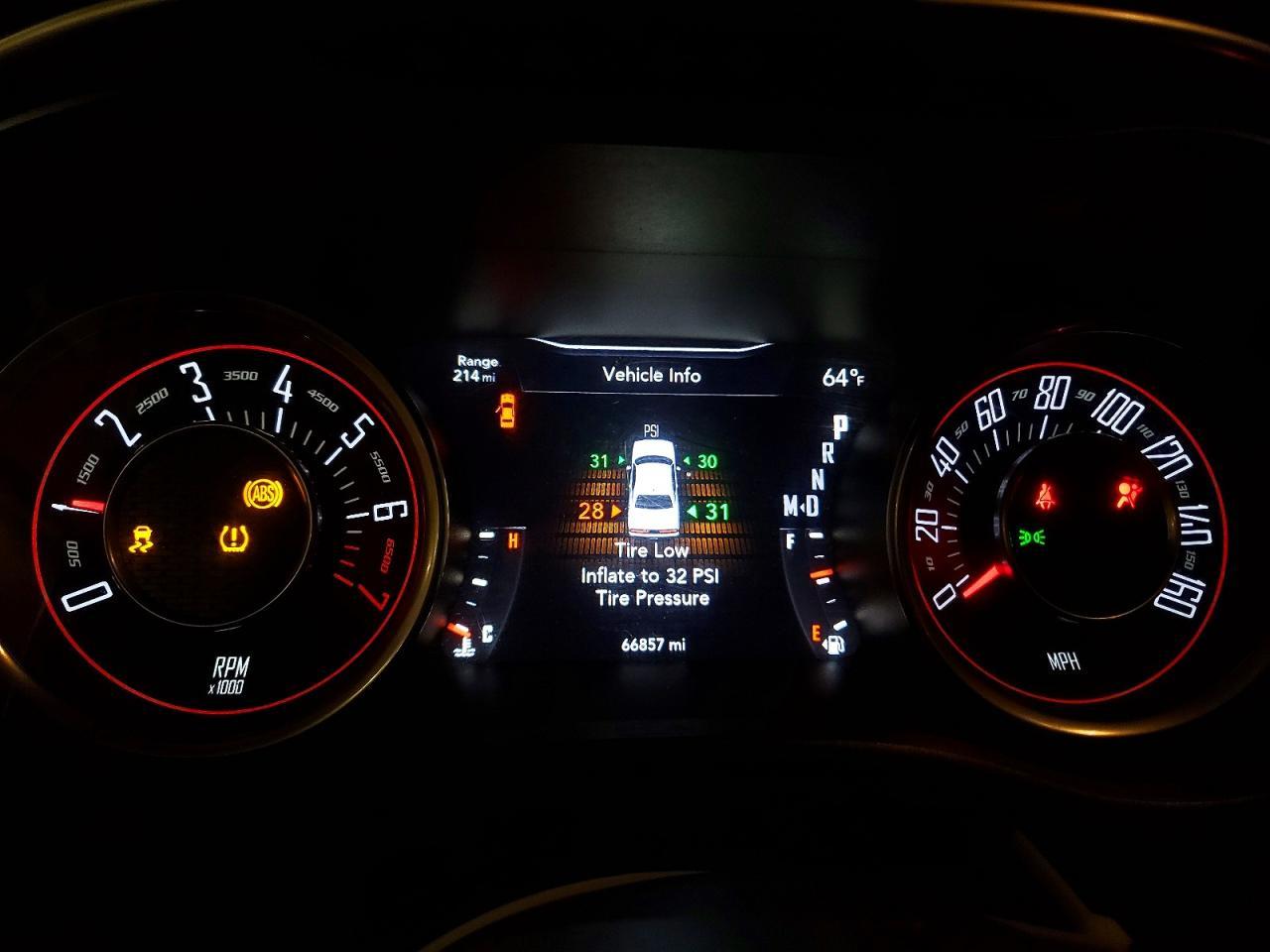 2015 Dodge Challenger Sxt - zdjęcie 9