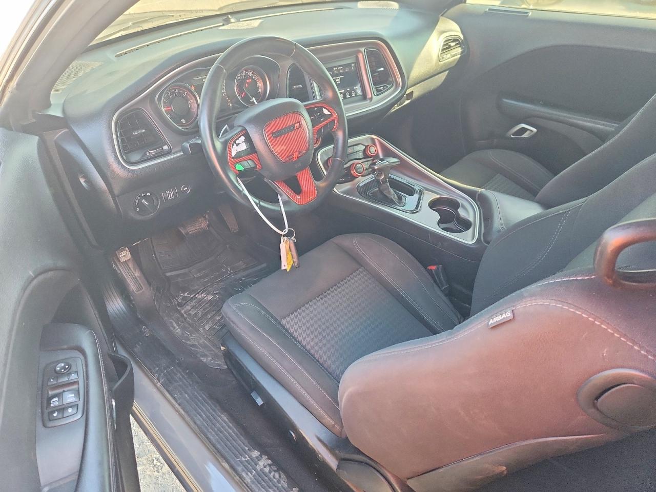 2019 Dodge Challenger Sxt - zdjęcie 8
