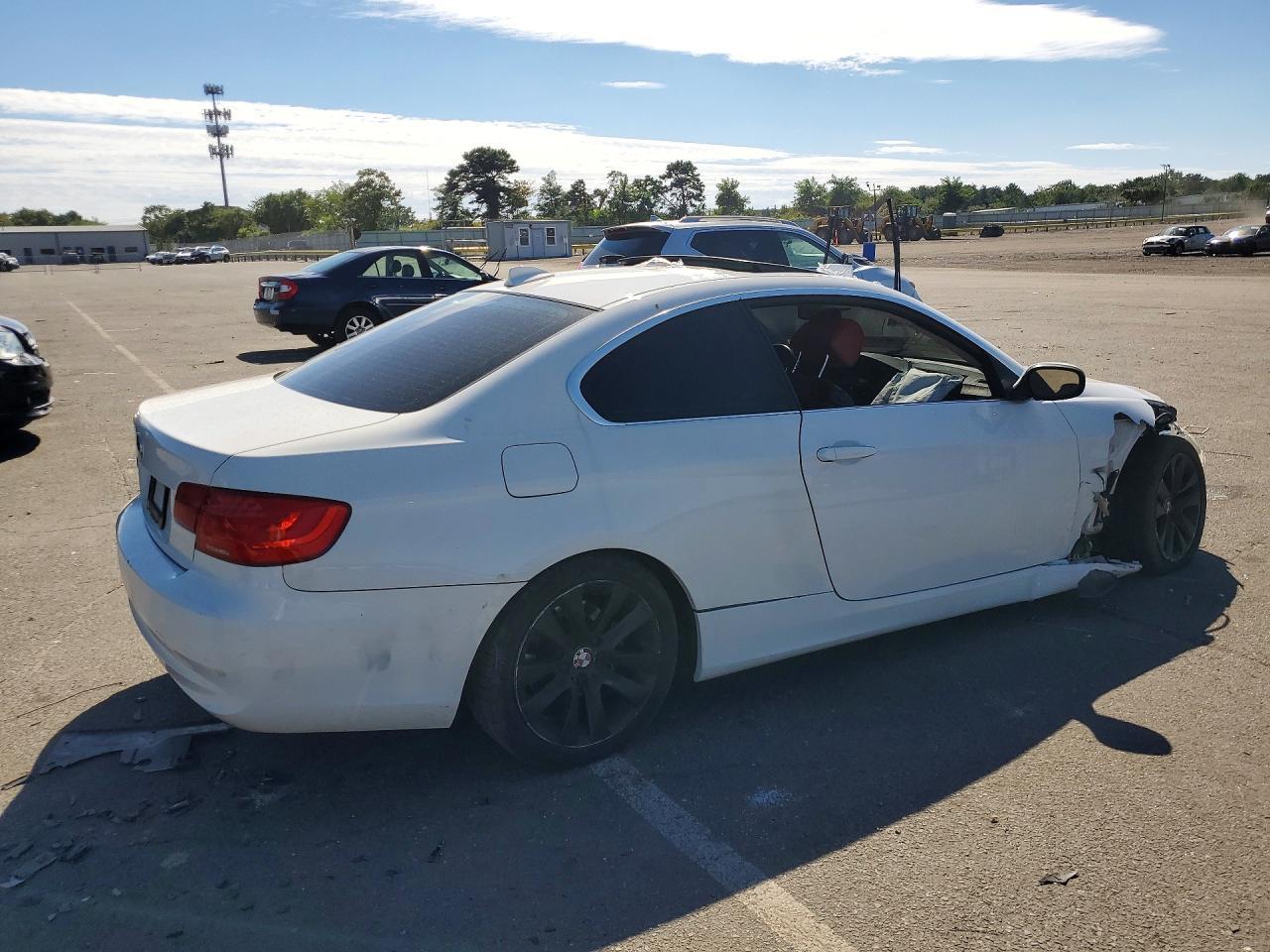2013 BMW Seria 3 Coupe 328i - zdjęcie 3