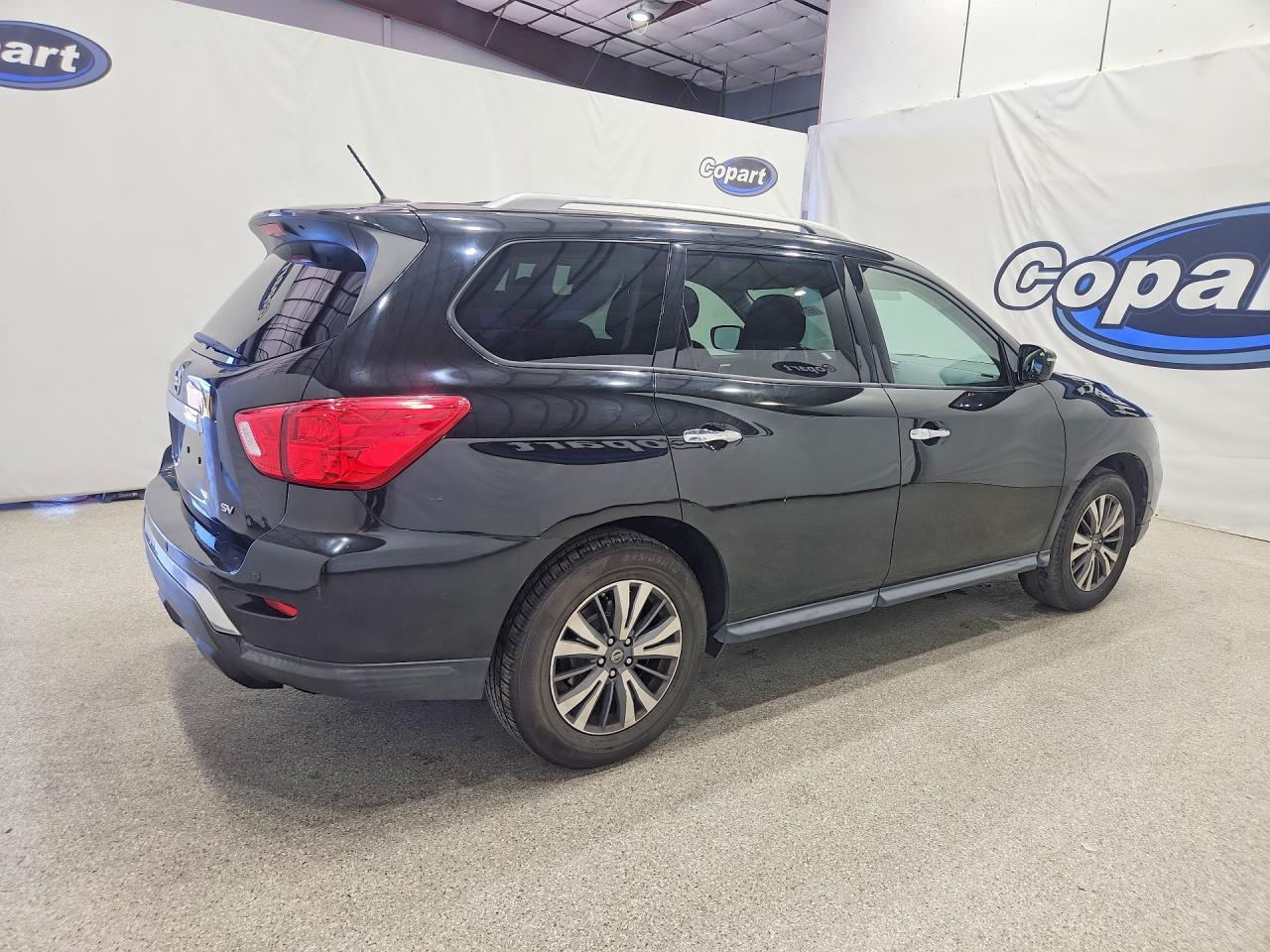 2018 Nissan Pathfinder Sv - zdjęcie 3