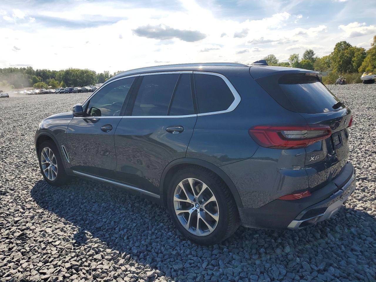 2019 BMW X5 - zdjęcie 2