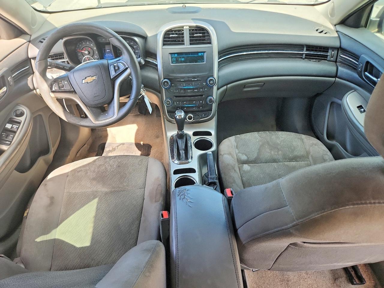 2014 Chevrolet Malibu Ls - zdjęcie 8