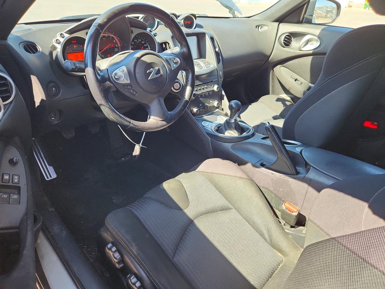 2015 Nissan 370Z Sport Tech - zdjęcie 8