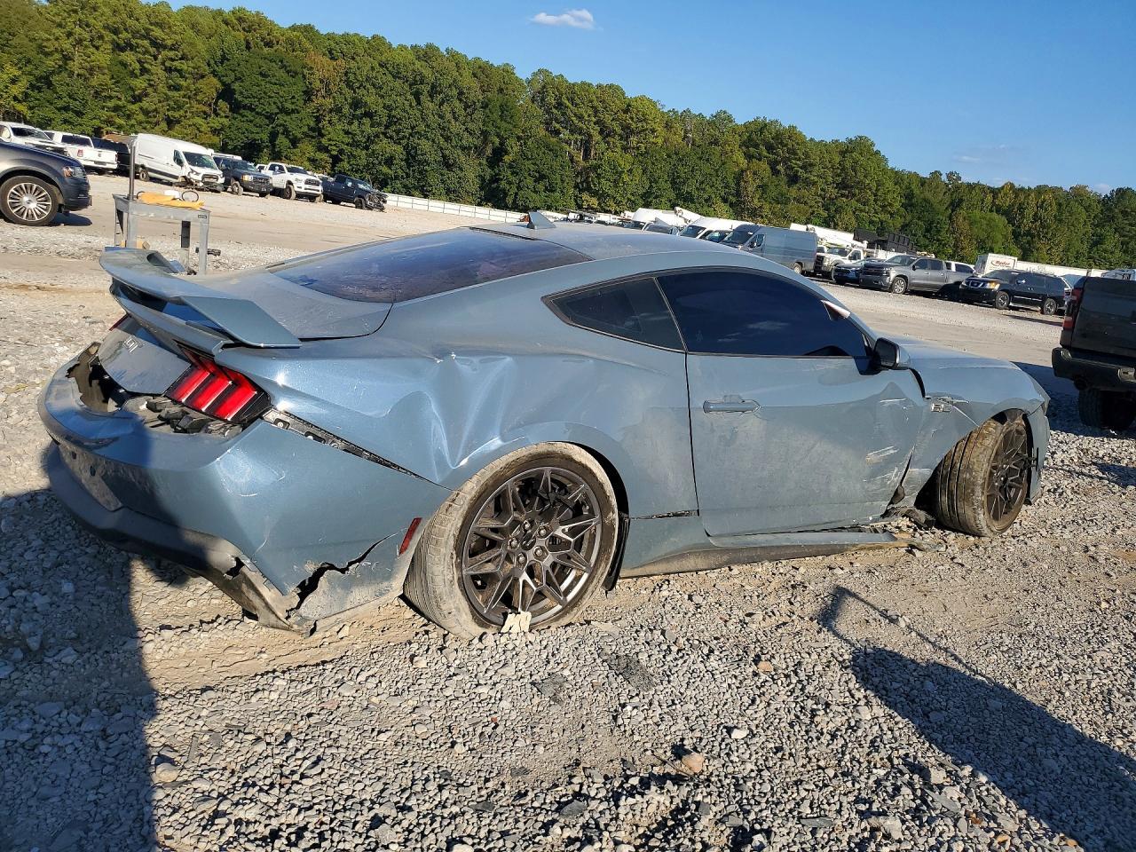 2024 Ford Mustang Gt - zdjęcie 3