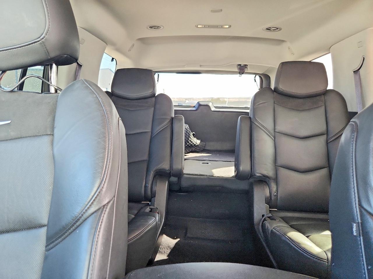 2017 Cadillac Escalade Luxury - zdjęcie 10