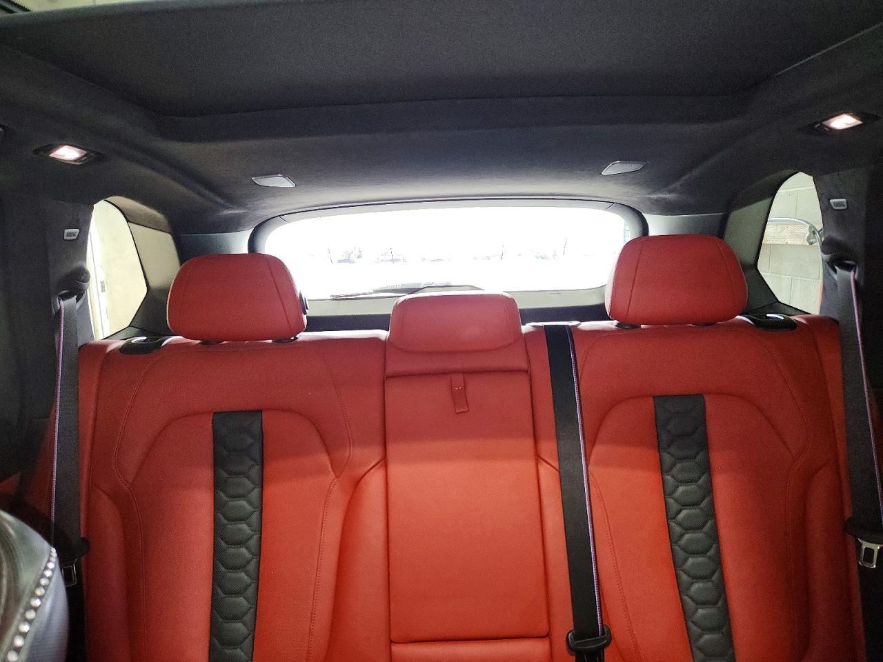 2023 BMW X5 M - zdjęcie 10
