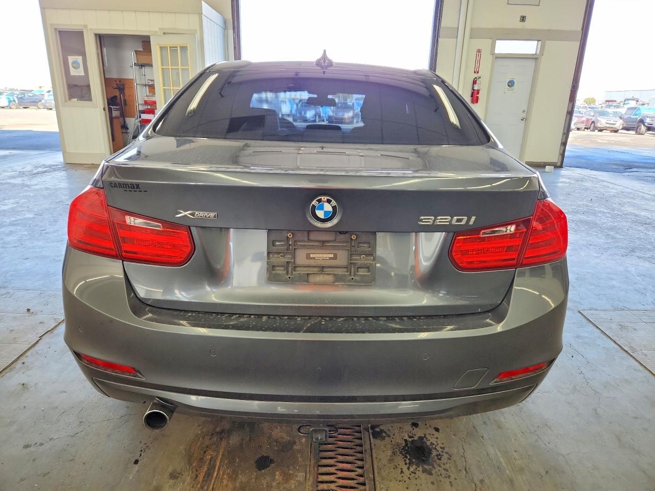 2015 BMW 320 I xDrive - zdjęcie 6