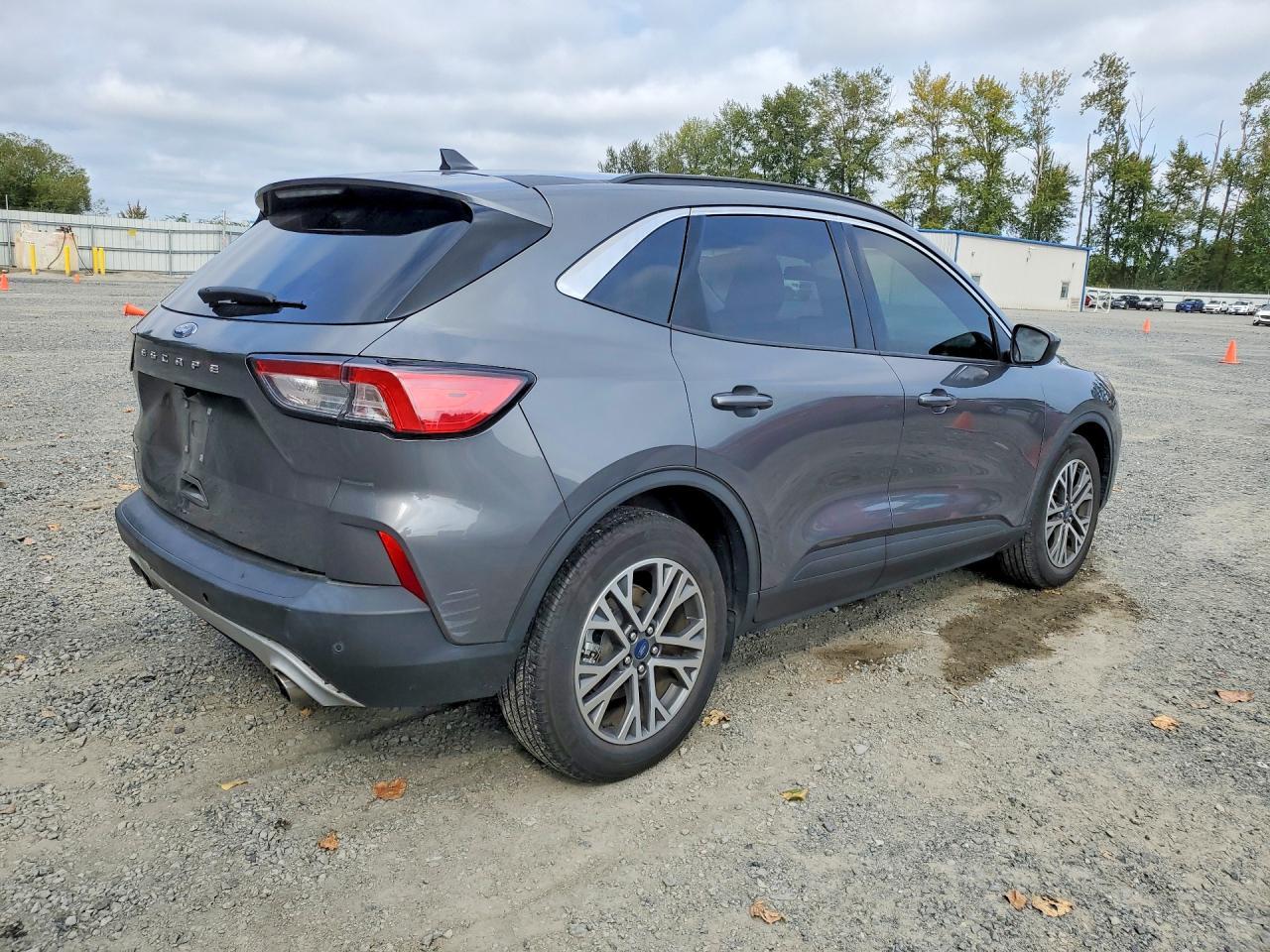 2021 Ford Escape Sel - zdjęcie 3